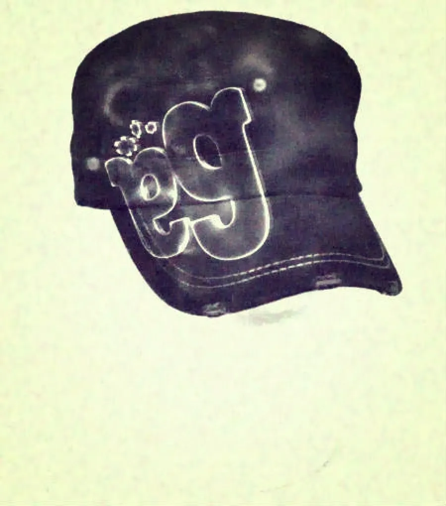 REVOLUTION CAP